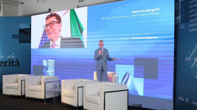 Giorgetti: «I salari sono bassi per venti anni di euro»