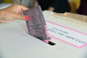 Tre milioni di italiani residenti all’estero rischiano di restare senza diritto di voto