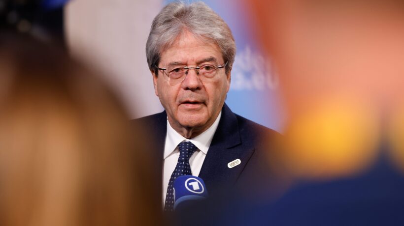 Gentiloni smaschera Conte: «Non negoziò i soldi del Pnrr. A decidere fu un algoritmo»