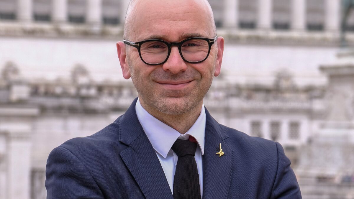 «Lo Stato investirà nelle quotate in Borsa»