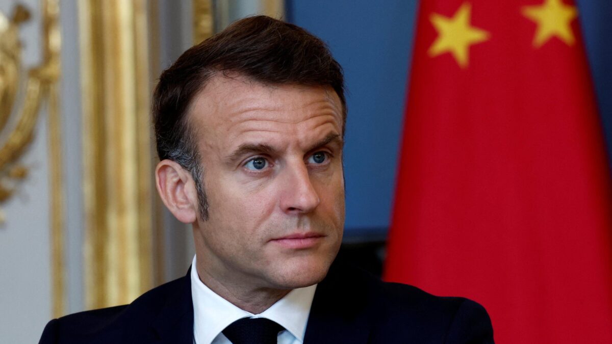 Macron vuol riportare la Francia a un’economia di guerra