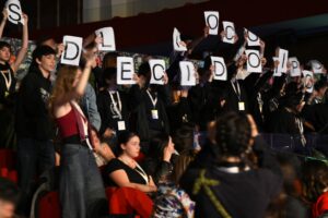 Le femministe pro aborto negano alla Roccella il diritto di parlare