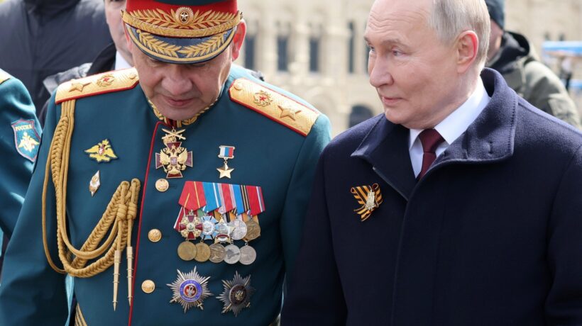 Lo zar toglie i galloni ai fedeli Shoigu e Patrushev e gli lascia un contentino