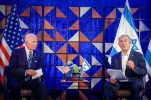 La Corte penale unisce Biden e Bibi. «Rispondere al mandato d’arresto»