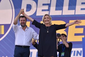 Pronta la coalizione che riunisce le destre. Ma nel Ppe restano nostalgie dell’inciucio