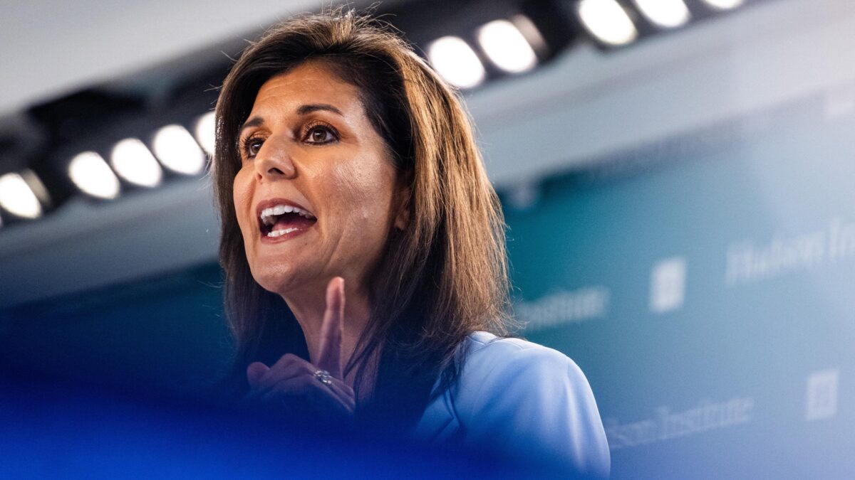 La Haley vota Trump e gli porta in dote Pentagono e sponsor
