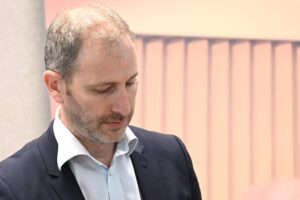 Quando la sinistra sale in barca non s’indigna nessuno