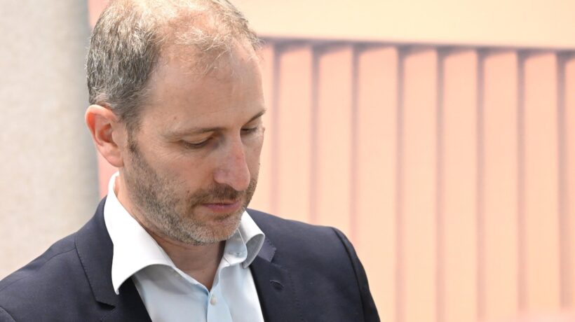 Quando la sinistra sale in barca non s’indigna nessuno