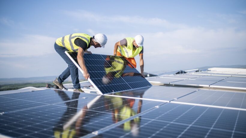 Fondi a pioggia per installare pannelli. Il fotovoltaico è il nuovo Superbonus