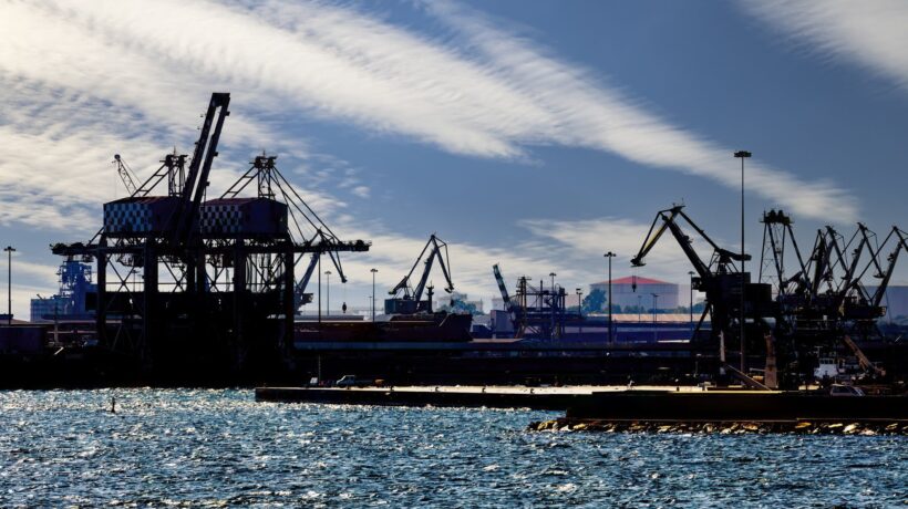 Altri cinesi «sbarcano» nel porto di Taranto