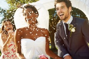 A nozze con lo straniero. Così i matrimoni misti stanno cambiando l’Italia