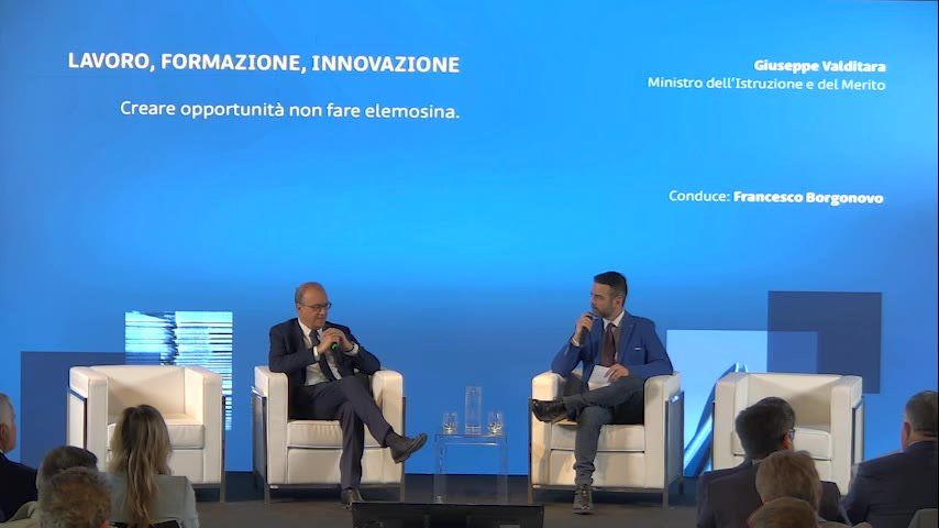 Valditara: «A scuola tutti devono sapere l’italiano»