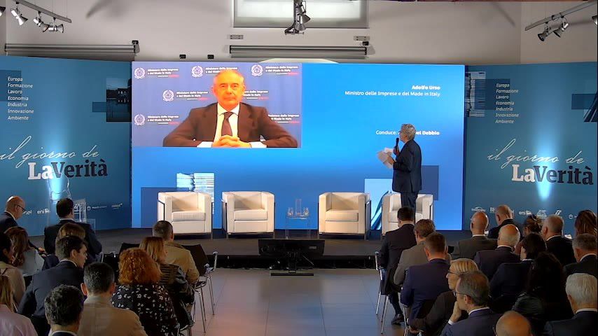 Urso: «L’Europa dovrà proteggersi con i dazi»
