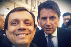 «Truffa sui fondi alle sue imprese». Salta il candidato grillino indagato