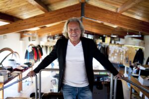 Enzo Fusco: «Uniamo i vestiti militari allo stile della città»
