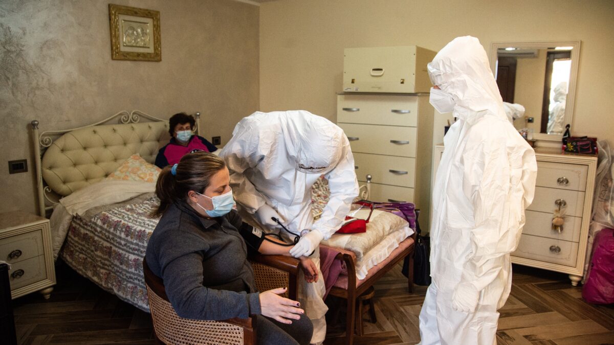 Pur di attaccare il governo Meloni la sinistra scopre le cure domiciliari