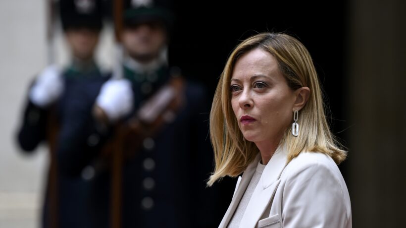 La Meloni si «gioca» il G7 in casa: l’occasione per scavalcare Parigi