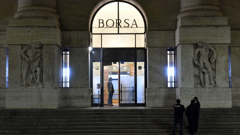 Borsa italiana, resta l’alta tensione