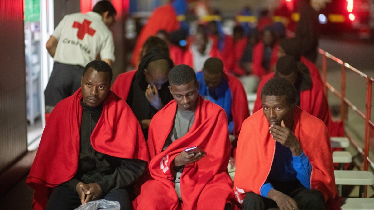 Così la sinistra caccia i migranti
