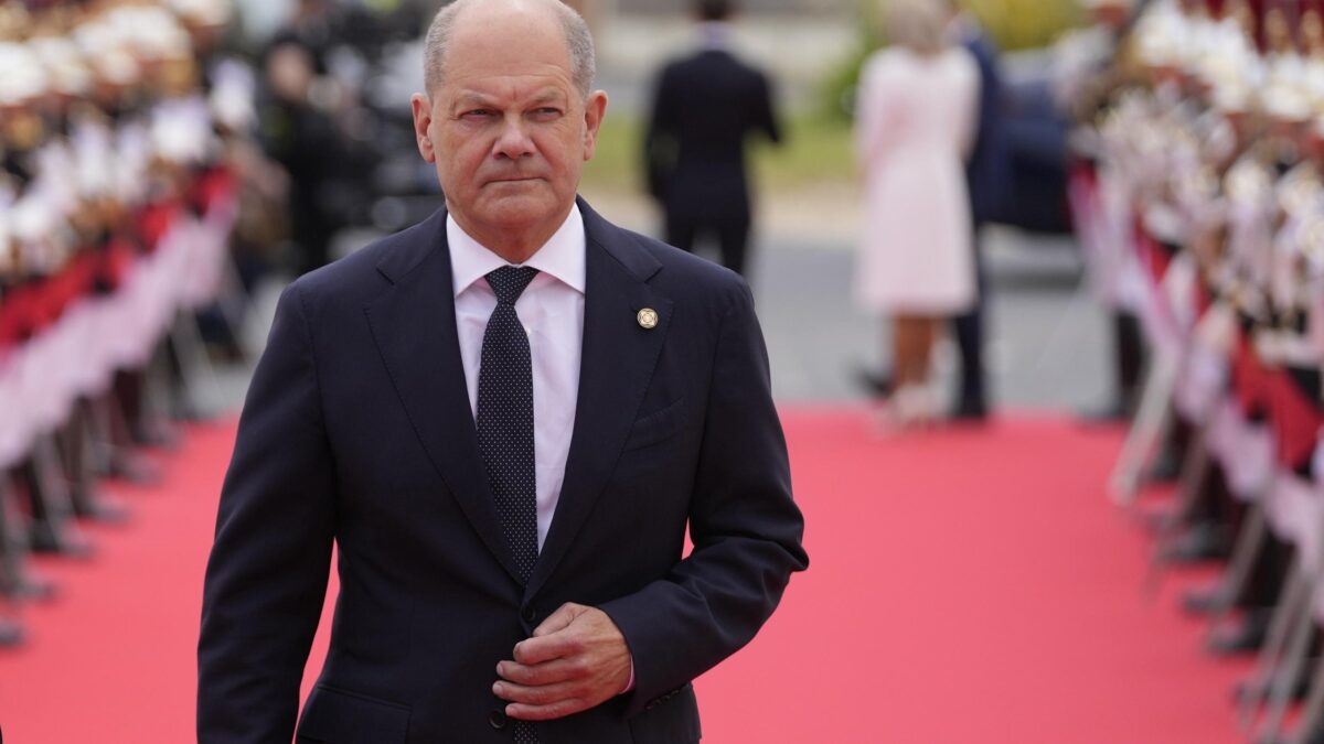 Il modello albanese piace anche a Scholz. Berlino rimanda i criminali dai talebani