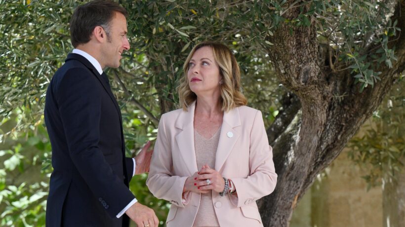 Aborto, sventato il tranello francese per mettere Biden contro la Meloni