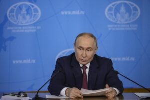 Basta col massacro. E Kiev rinunci a entrare nella Nato