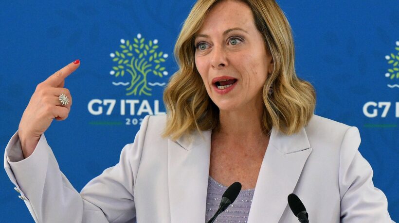 Meloni rivendica il successo del summit e pungola l’Ue: «Riconosca il nostro ruolo»