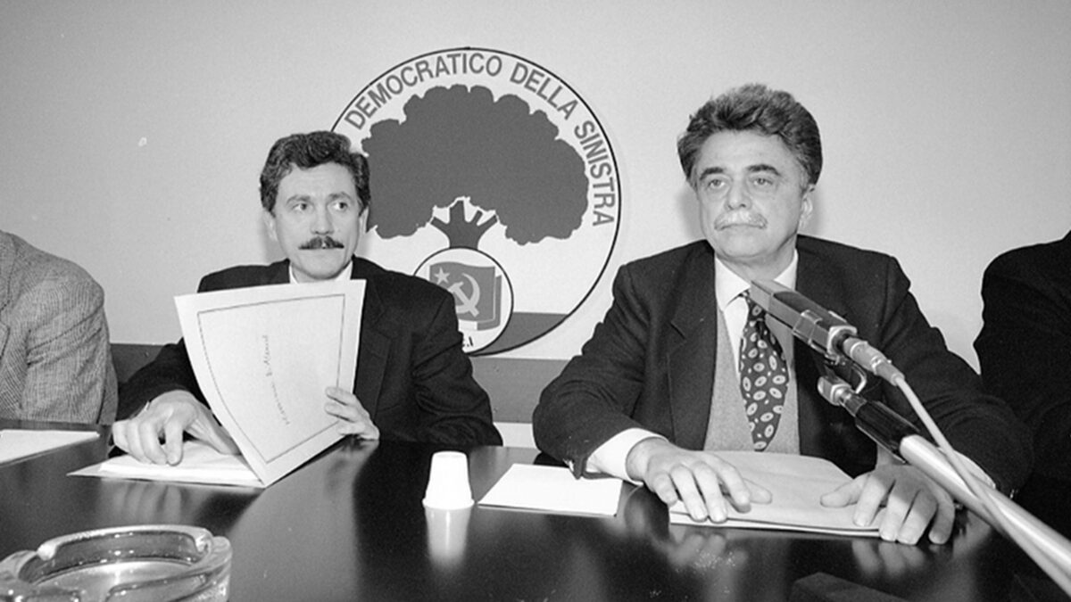 I compagni strillano al colpo di Stato ma proponevano le stesse riforme