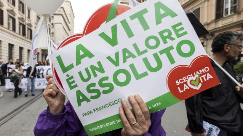 Il diritto alla nascita entri nella Costituzione
