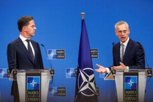 Dalla padella di Stoltenberg alla brace di Rutte