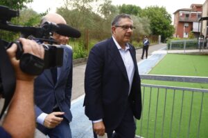 Toti riunisce la giunta ai domiciliari