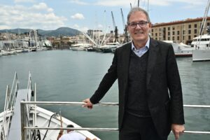 Genova, comunicazione del porto in mano all’agenzia che segue il Pd