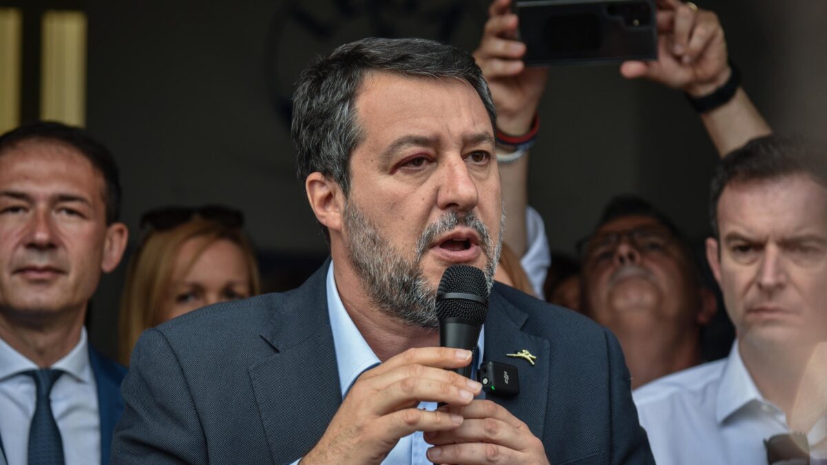 Scintille tattiche fra Lega e Fi su Macron