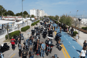 La carica dei 40.000. A Senigallia il ritrovo degli appassionati di Harley-Davidson