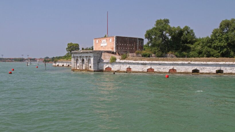 L'isola di Sant'Andrea, dove fu basato il CAM de Venise (IStock)