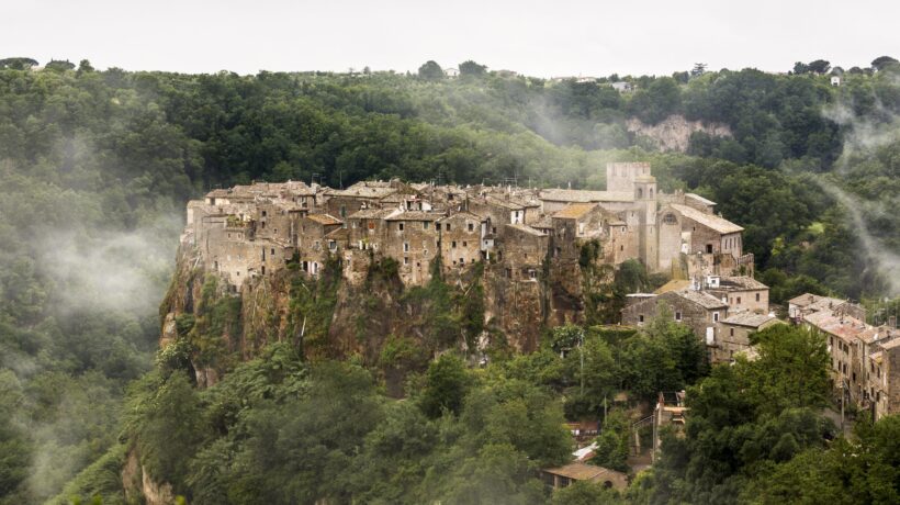 Alla scoperta dei borghi scelti dagli artisti come luoghi di vita