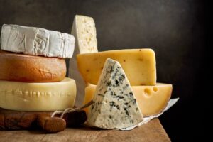 Da cibo povero ad alimento di serie A. L’Italia si gode i suoi mille formaggi