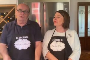 Le pillole di galateo di Petra e Carlo: come si mangia il gelato