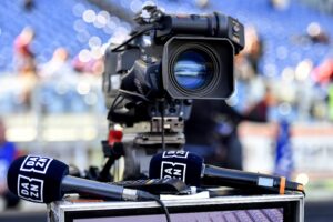 Il calcio spezzatino è caro e rischia il crac
