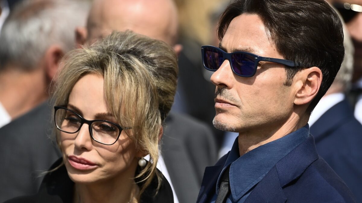 Ai giornali di sinistra serve un Berlusconi. Da quando non c’è più muoiono anche loro