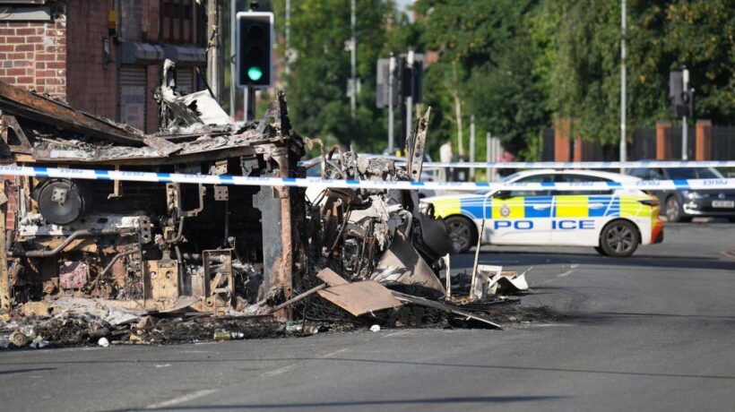 L’Inghilterra elegge islamici radicali e si sveglia con mezza Leeds bruciata