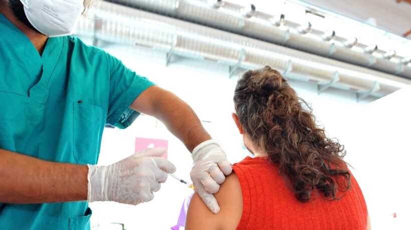 Pregliasco ammette: «L’obbligo vaccinale è una scelta politica»