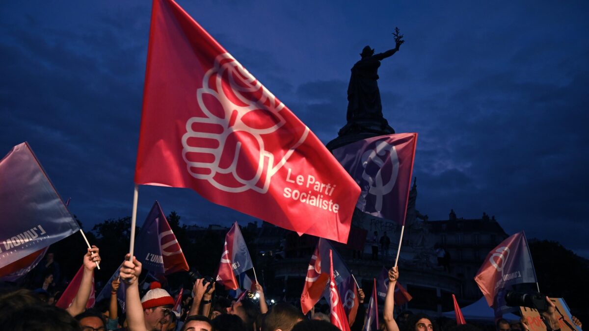 Se vince il «nemico» il voto è da calpestare. In piazza protestano asini della democrazia