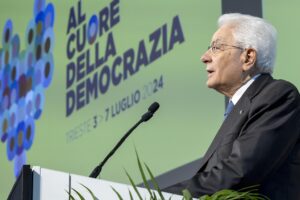 Il Pd usa il Colle contro le riforme. Meloni: «Non gli fate un favore»