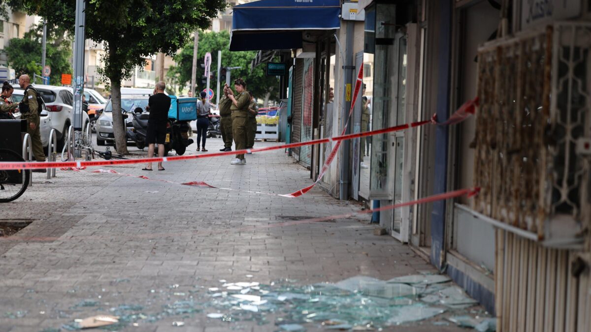 Drone degli huthi colpisce Tel Aviv