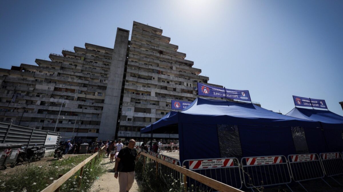 Il crollo di Scampia parte da lontano. Quando l’ideologia partorì il mostro