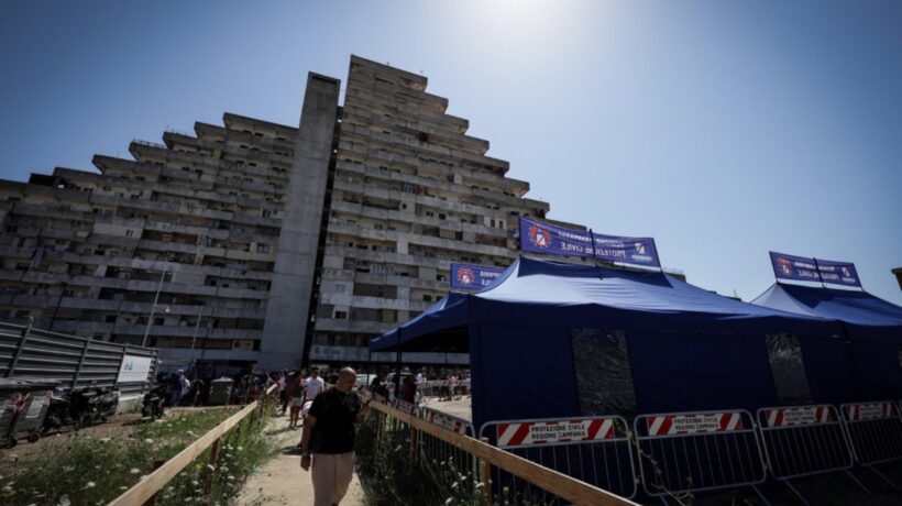 Il crollo di Scampia parte da lontano. Quando l’ideologia partorì il mostro