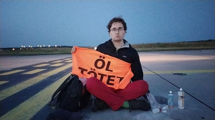 Aeroporto bloccato. I teppisti green hanno alzato il tiro: è ora di fermarli