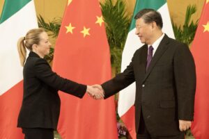 Auto, energia e partenariati: Meloni in missione in Cina prova a mediare tra Ue e Xi