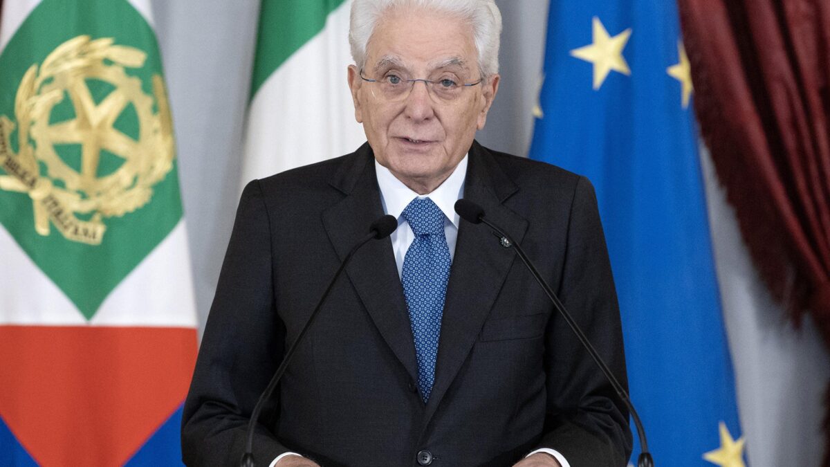 Mattarella augura buona estate rifilando due sberle a Lega e La Russa